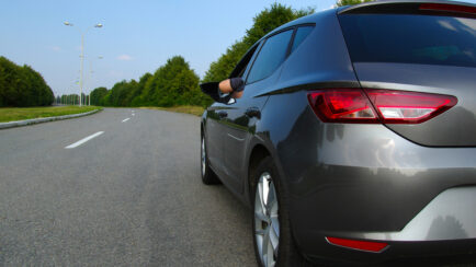 Czym są auta powindykacyjne i kiedy warto je kupować?