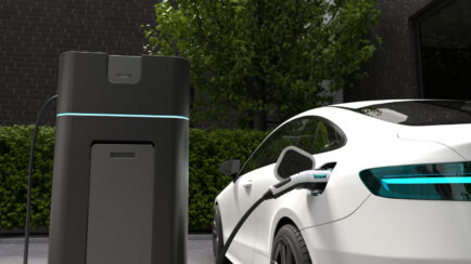 Hybryda, plug‑in, elektryk – co jest co? Krajobraz zelektryfikowanych napędów w Polsce w 2026 roku